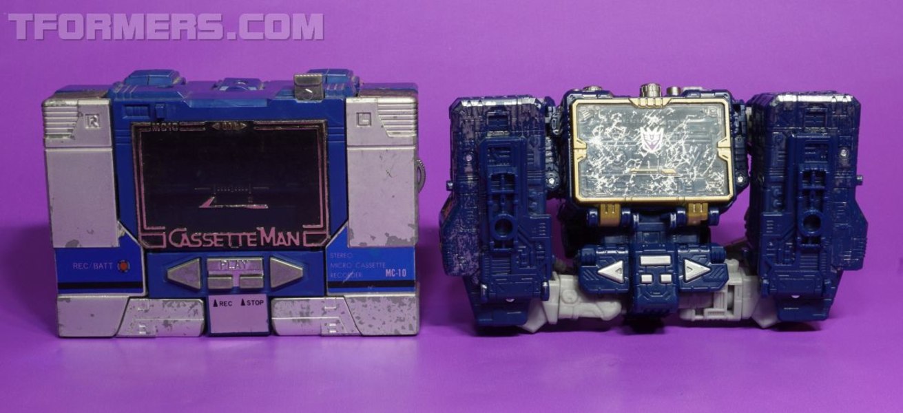 War For Cybertron Siege Soundwave Voyager Figure  (52 of 55)